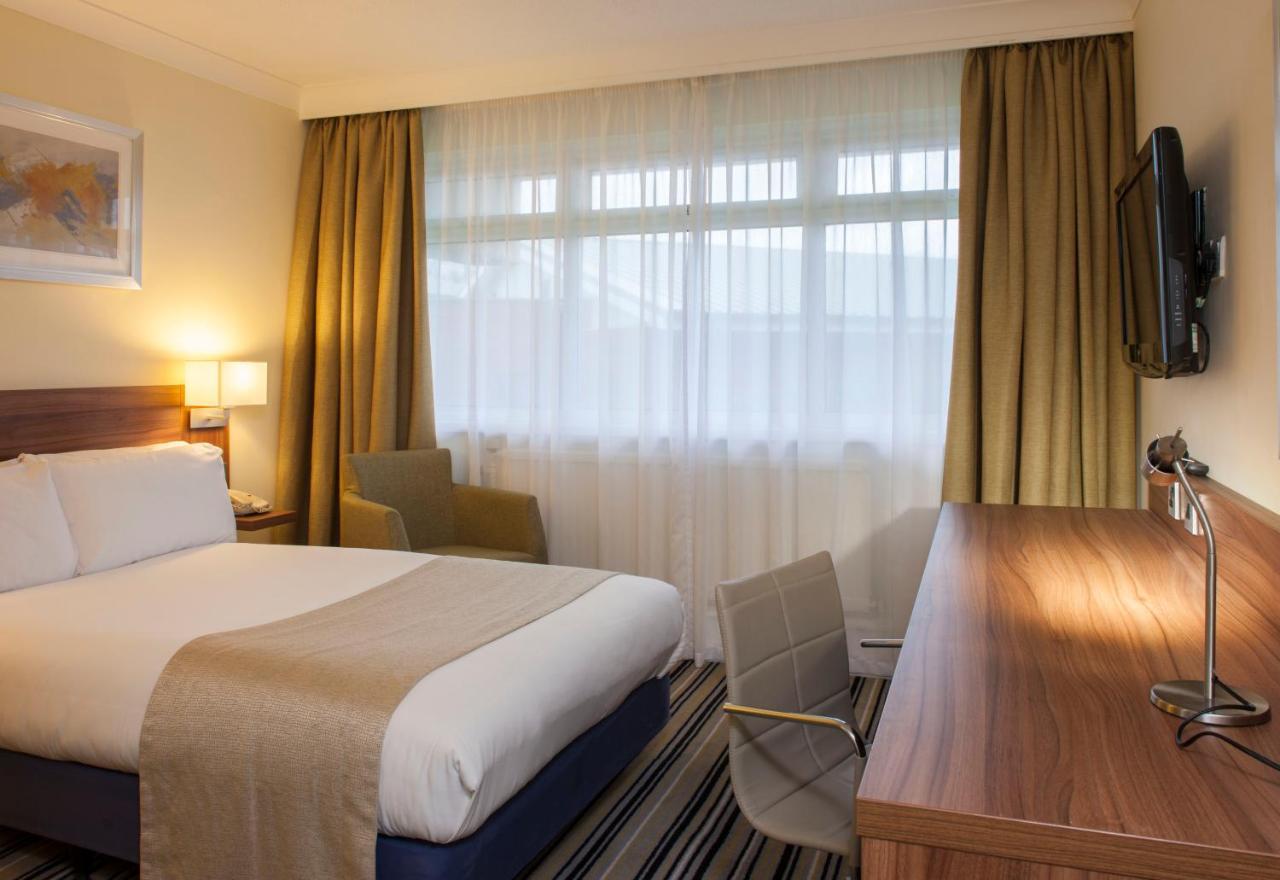 Holiday Inn Warrington By Ihg Екстериор снимка