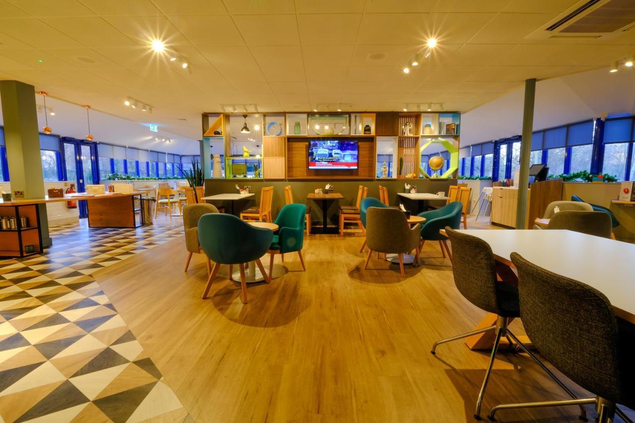 Holiday Inn Warrington By Ihg Екстериор снимка