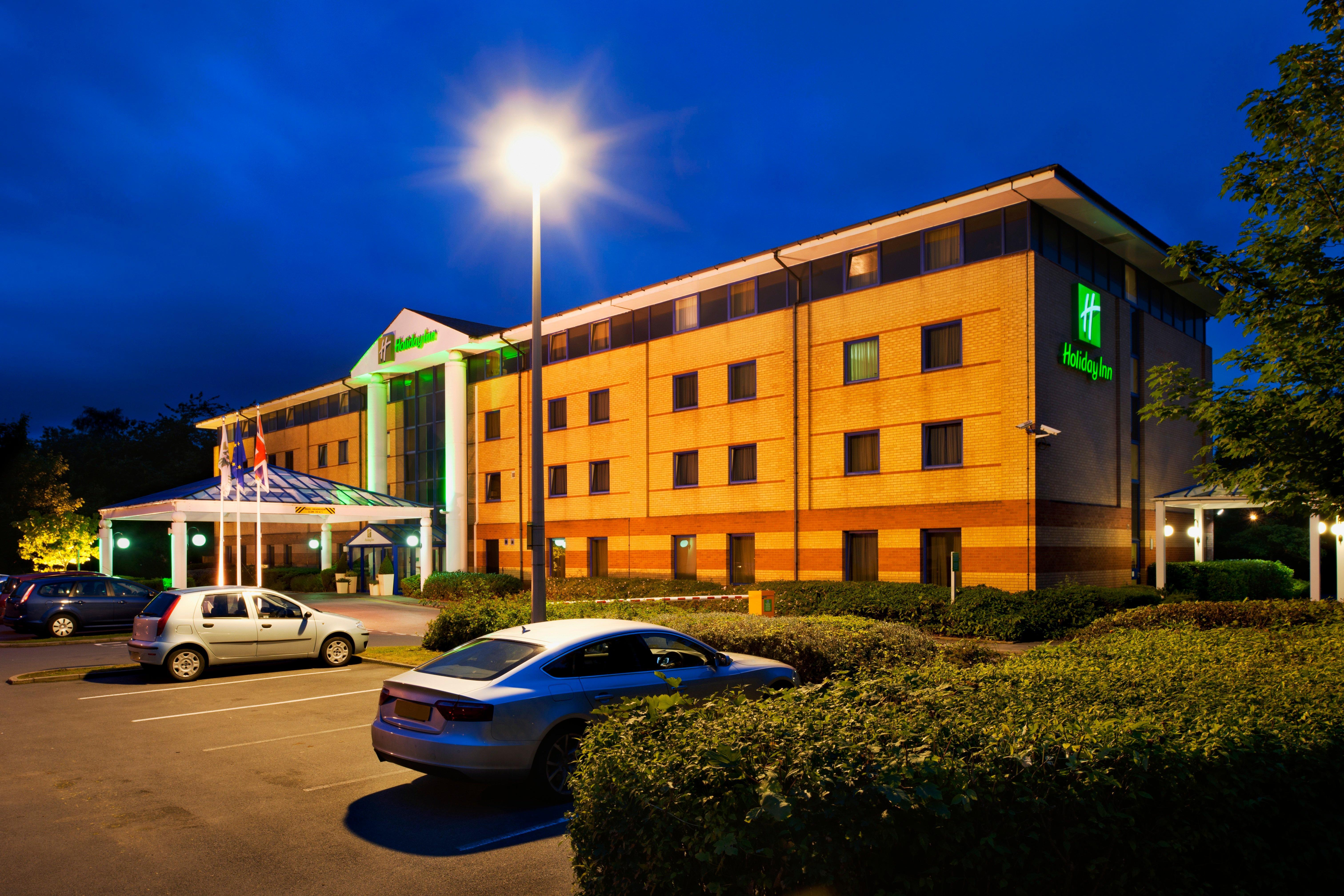 Holiday Inn Warrington By Ihg Екстериор снимка