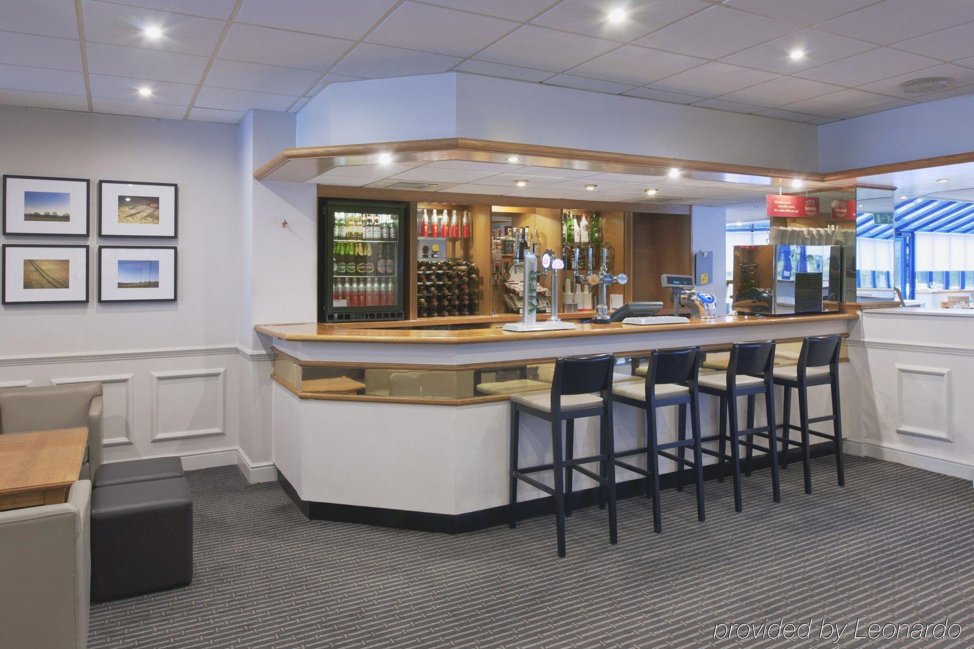 Holiday Inn Warrington By Ihg Екстериор снимка