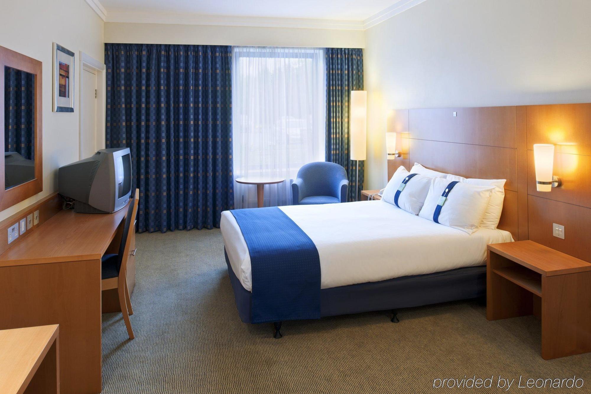 Holiday Inn Warrington By Ihg Екстериор снимка
